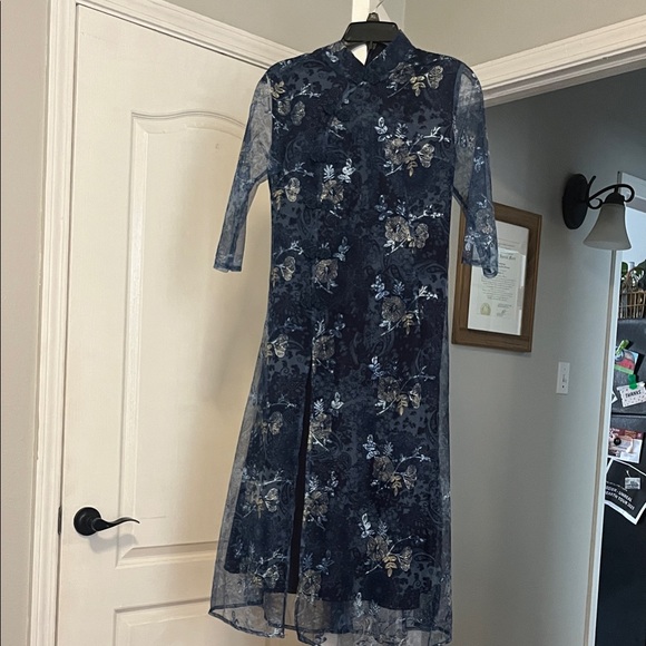 Elegant Navy Blue Lace Kimono - Picture 1 of 5